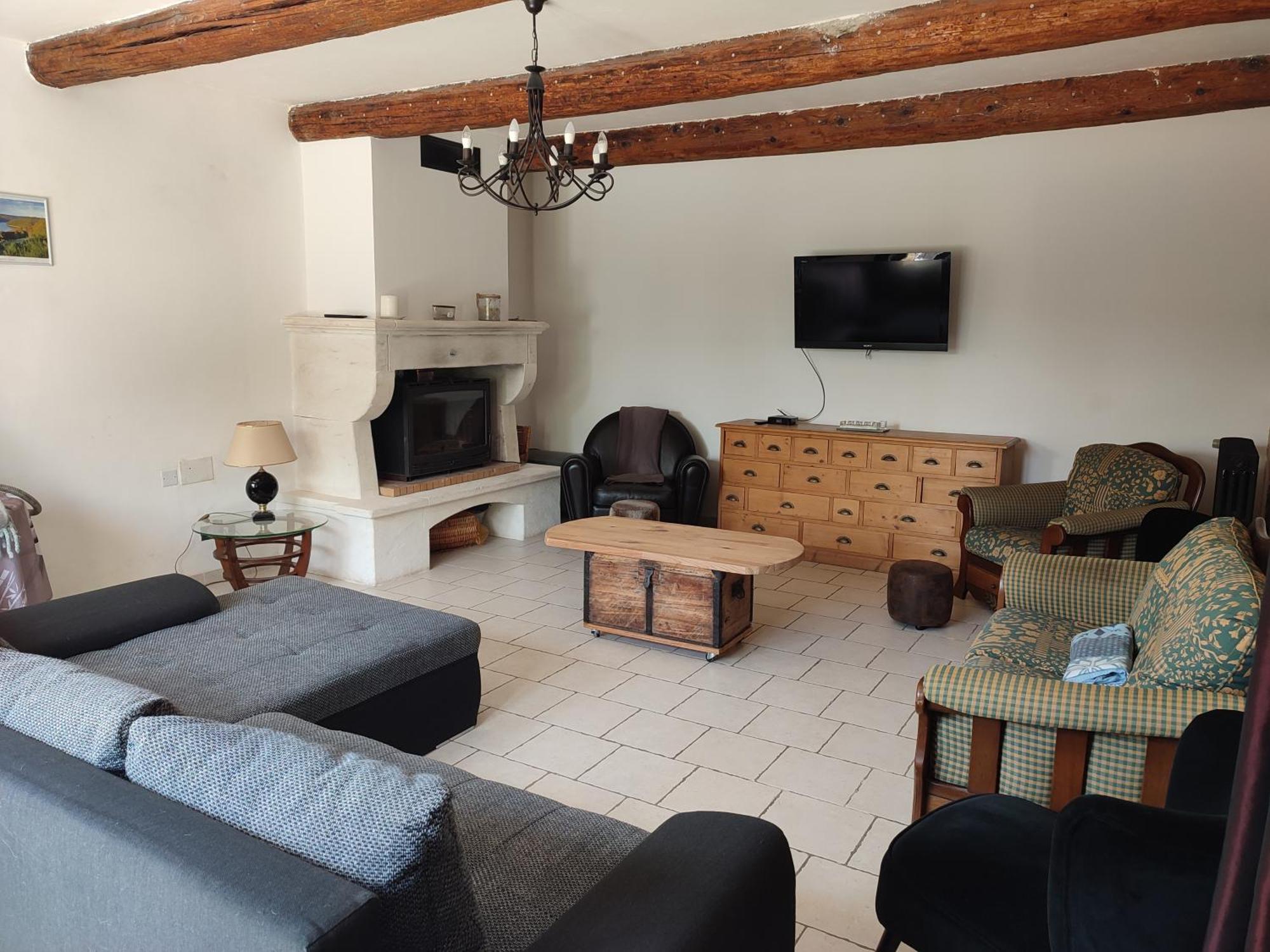 Maison De Village En Duo Avec 150M2 Au Rdc Et La Suite Parentale Ou En Famille Avec 4 Chambres 250M2 Interieur Montfaucon  Exterior photo