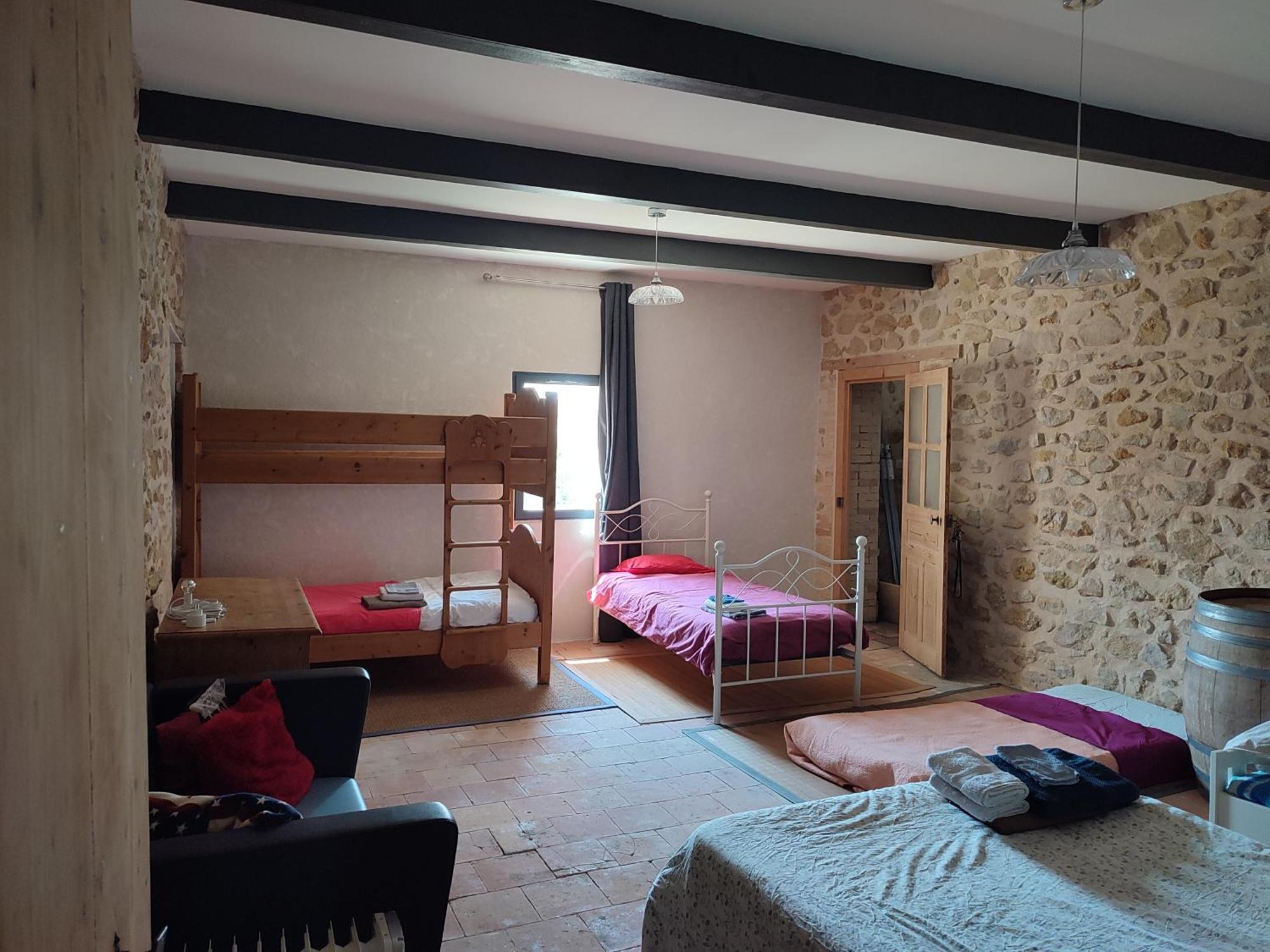Maison De Village En Duo Avec 150M2 Au Rdc Et La Suite Parentale Ou En Famille Avec 4 Chambres 250M2 Interieur Montfaucon  Exterior photo